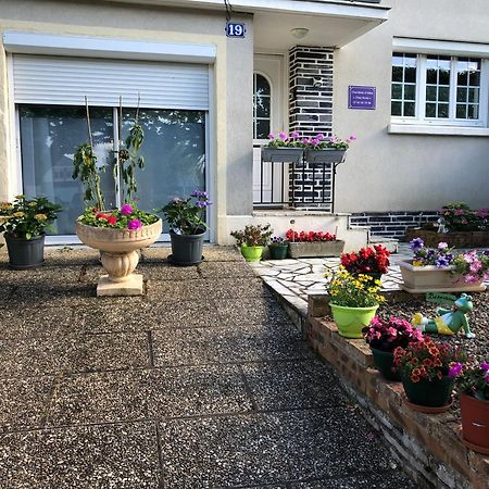 Bed and Breakfast « Chez Annie » Doué-la-Fontaine Exterior foto